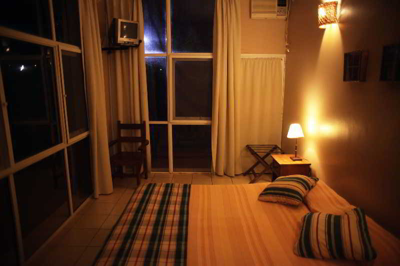 Iguazu Inn Hostel Пуэрто-Игуасу Экстерьер фото